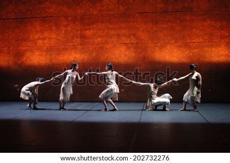APRIL 29, 2005 - BERLIN: scene of the dance theater play \