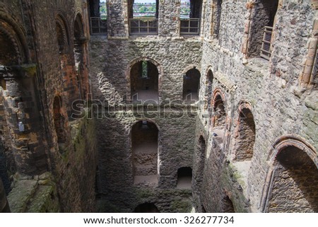 ROCHESTER, UK - MAY 16, 2015: Rochester Castle 12th-century. Inside view of  castle\'s ruined palace walls and fortifications