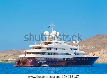 Luxury Yacht, Cruising in Ocean