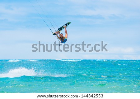 Kite Boarding, Fun in the ocean, Extreme Sport