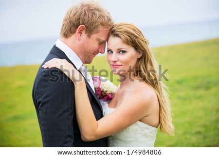 Wedding Couple, Happy Romantic Bride and Groom in Love