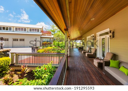 Beautiful Home Exterior Patio Deck