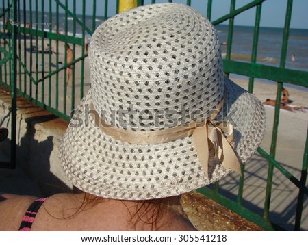 hat beach closes from the sun,variety of beach hats cover the head from sunlight.