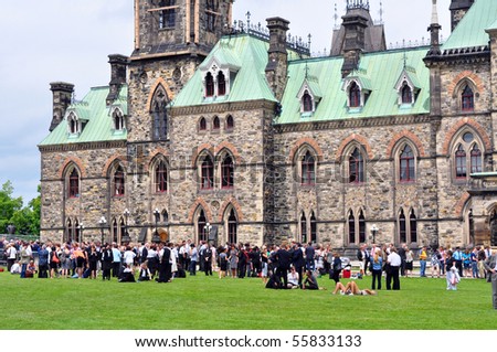 OTTAWA, CANADA - JUNE 23: Federal workers on Parliament Hill evacuated the Parliament Buildings when a 5.0 earthquake hit Ottawa, Ontario June 23, 2010.