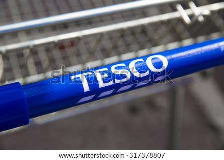 LEEDS, UK - 15 SEPTEMBER 2015.  Tesco logo on supermarket trolley.