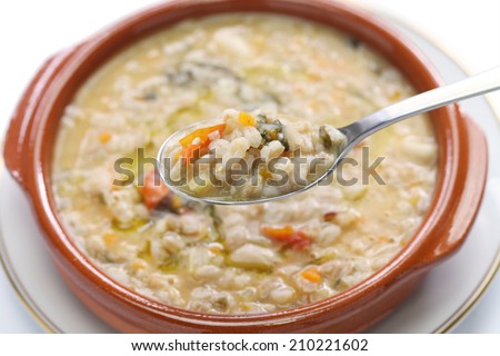 spelt soup, farro soup, italian cuisine