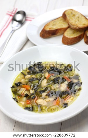zuppa di cavolo nero, black kale soup, italian food