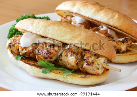 chicken spiedie, submarine roll sandwich
