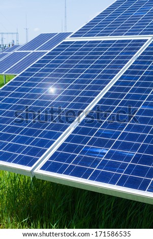 solar panels produces green, environmentally friendly energy from the sun