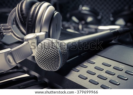 microphone,headphone piano background.