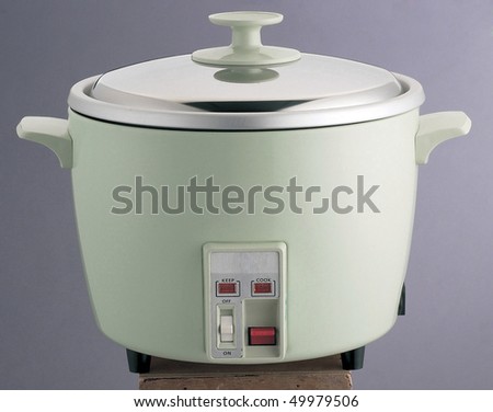 Green rice cooker.