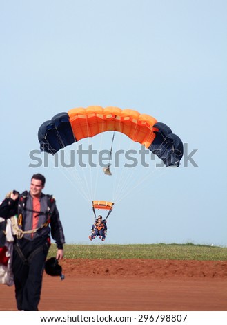 Parachute tandem landing safety at the drop-zone