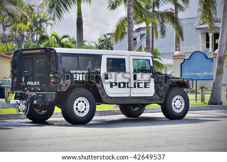 Hollywood police emergency 911 car