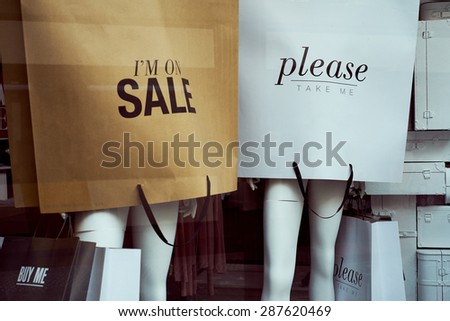 Showcase . Information on the sale. Sales of clothing. Sales of men\'s and women\'s clothing . Making storefront .