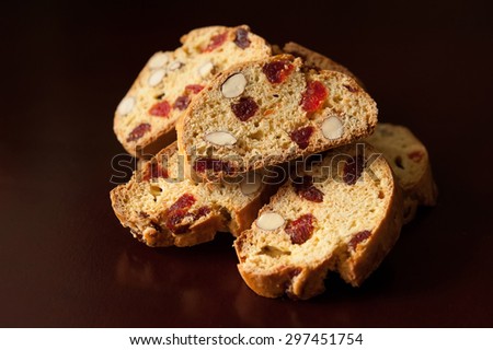 Biscotti with dried cherries and almonds