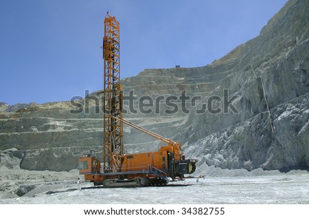 drilling machine operates in the mineral exploration