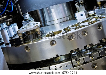 CNC punching machine - revolver detail