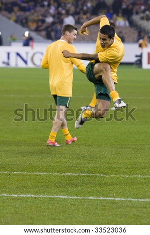 MELBOURNE - JUNE 17: Tim Cahill warming up. Australian Socceroos-2 defeat Japan-1 in the 2010 World Cup Qualifying at the MCG (Melbourne Cricket Ground) June 17, 2009 in Melbourne, Australia.