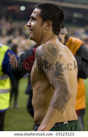 MELBOURNE - JUNE 17: Tim Cahill\'s tattoos. Australian Socceroos-2 defeat Japan-1 in the 2010 World Cup Qualifying at the MCG (Melbourne Cricket Ground) June 17, 2009 in Melbourne, Australia.