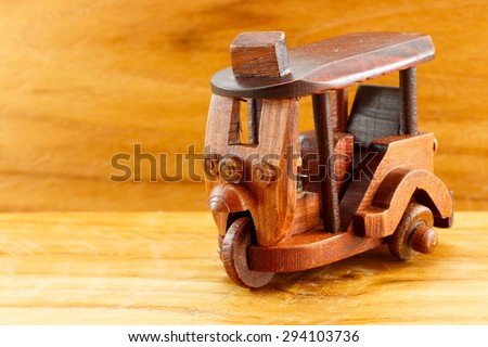Three wheel motorcycle wood toy