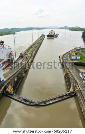 Ship is waiting to enter Panama Channel Lock when another ship already in another Lock