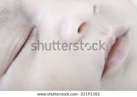 Picture of a new born face.