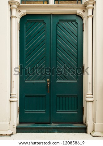 Colonial style Colonial Green Door on white house
