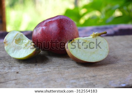 Organic food details apple