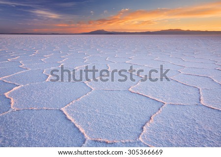 The world\'s largest salt flat, Salar de Uyuni in Bolivia, photographed at sunrise.