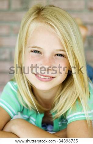Bean's Characters [Take 2] Stock-photo-a-beautiful-young-blonde-haired-little-girl-with-pretty-smile-vertical-with-copy-space-34396735