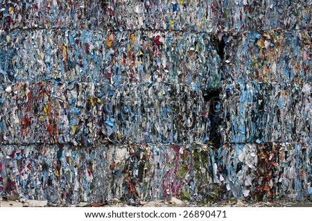 Poster paper bales for recycling