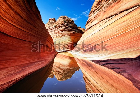 Stunning reflections at The Wave, Arizona
