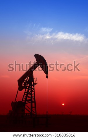 Isolated operation of pumping unit under the setting sun