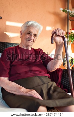 Portrait of a smiling elderly woman