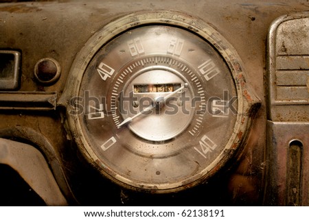 Old car dashboard speedometer