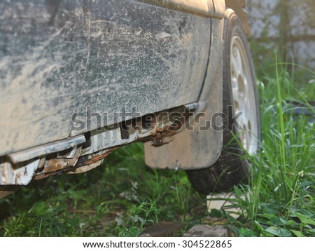 Repair rotten door sill of old car