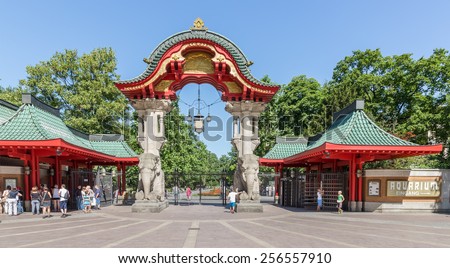 BERLIN, GERMANY - JUL 21: Visitors buying a ticket at the entrance of Berlin Zoo on July 21, 2013 in Berlin, Germany