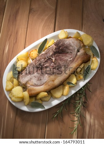 pork shoulder roast with potatoes