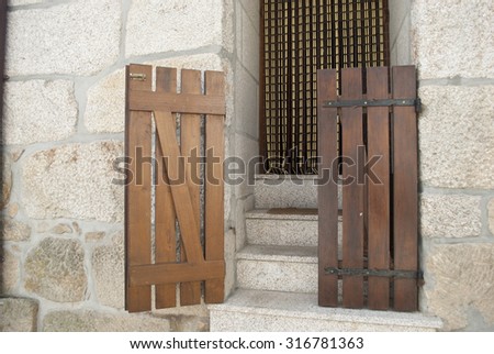 House gate