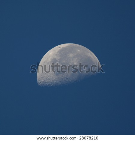 third quarter moon in daytime  ,lunar calendar 23rd