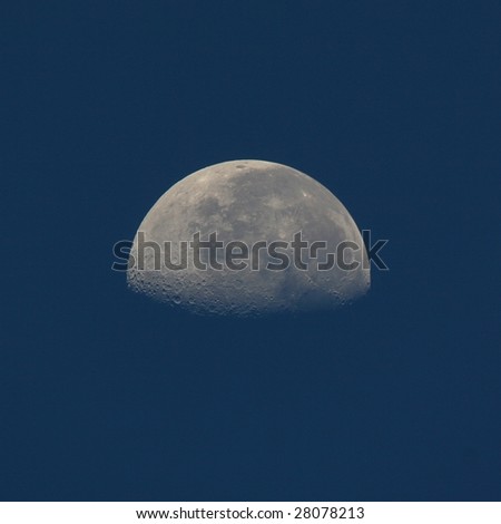 third quarter moon in daytime  ,lunar calendar 22nd