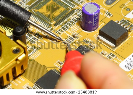 electronic technician