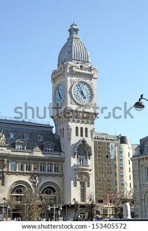 PARIS-SEPTEMBER 9:Gare de Lyon Clock Station at the city of Paris on September 9, 2012 in Paris, France