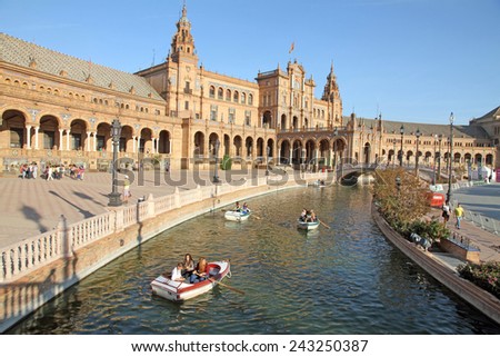 SEVILLE, SPAIN-OCTOBER 6, 2012: Boats in the Maria Luisa park at Spain square on October 6, 2012 in Seville. Spain square is world heritage site.