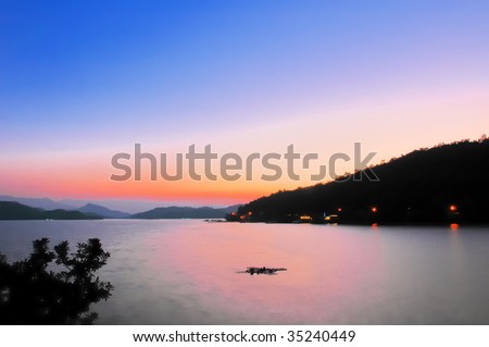 lake of nightfall in sun-moon lake