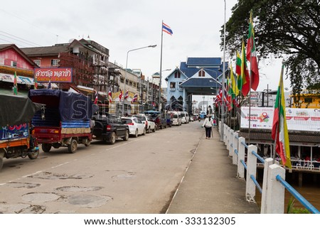 CHIANGRAI, THAILAND - OCT 11 : people and vehicle waiting to pass at Thailand - Myanmar border trade customs at Measai Chiangrai Thailand on October 11, 2015