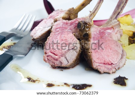Rack of lamb, lamb chops, carrÃ¨ di agnello