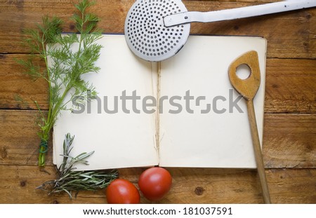 empty cookbook, recipe book, free text / pics space