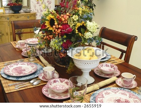 Luxurious table setting for four