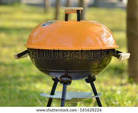 kettle barbecue grill with cover